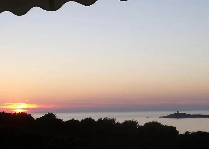 Cargese, Vue Panoramique Sur La Mer, Piscine Cargèse