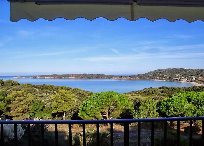 Cargese, Vue Panoramique Sur La Mer, Piscine *